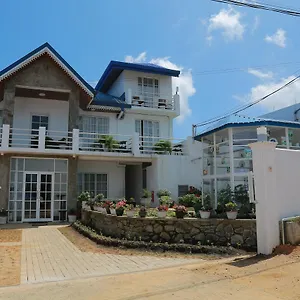 Blue Meadows Nuwaraeliya Otel